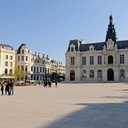 Appartement En Face De La Gare - Centre Ville Πουατιέ Εξωτερικό φωτογραφία
