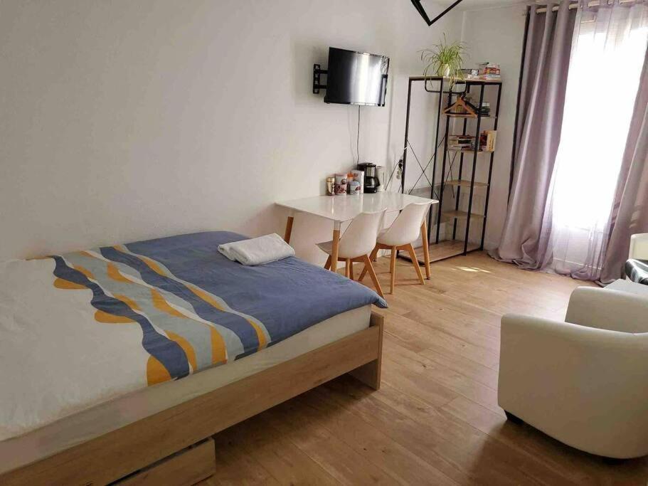 Appartement En Face De La Gare - Centre Ville Πουατιέ Εξωτερικό φωτογραφία